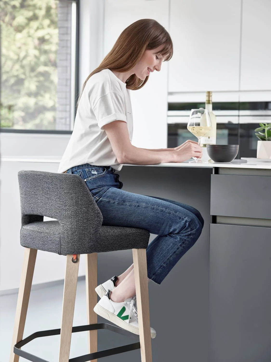 Mobitec Designmöbel – Belgische Stühle und Tische bei Wohneinmal Living