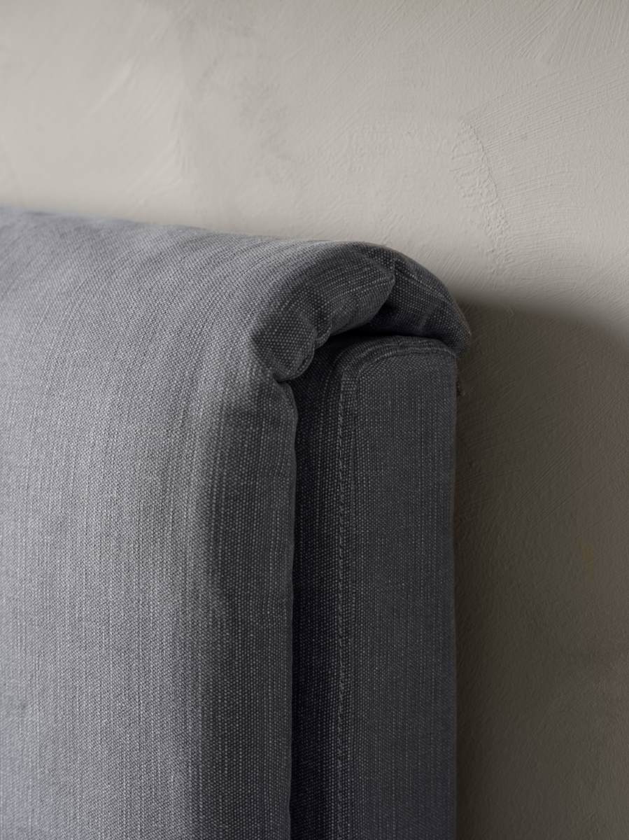 Bett skandinavisch mit Husse Noche von Furninova