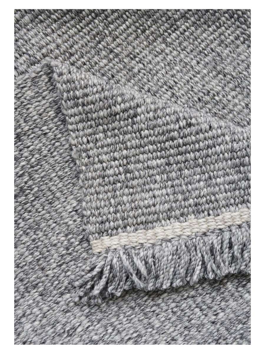 Linie Design Elmo Teppich – Detailansicht