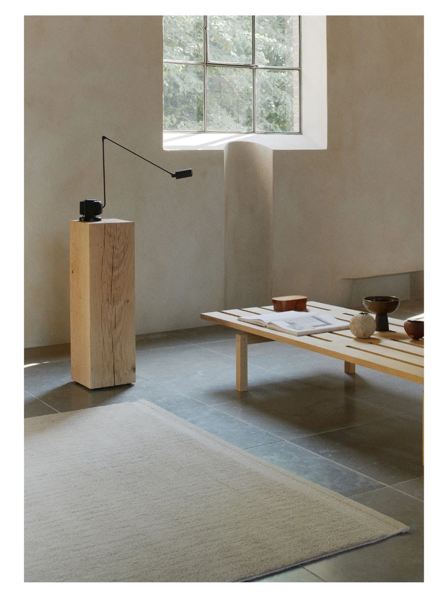 Linie Design Hushed Frame Teppich in Beige