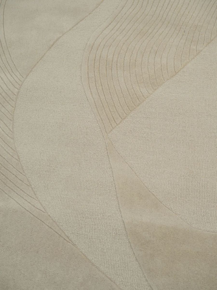 Linie Design Kindle Poetry Teppich in Creme