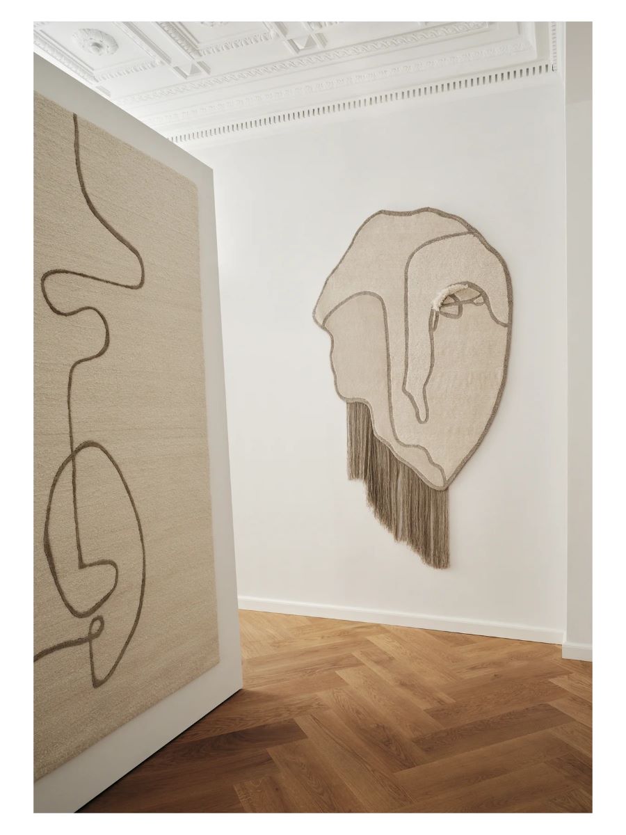 Design Wandteppich Duo Self von Linie Design – Ansicht 2