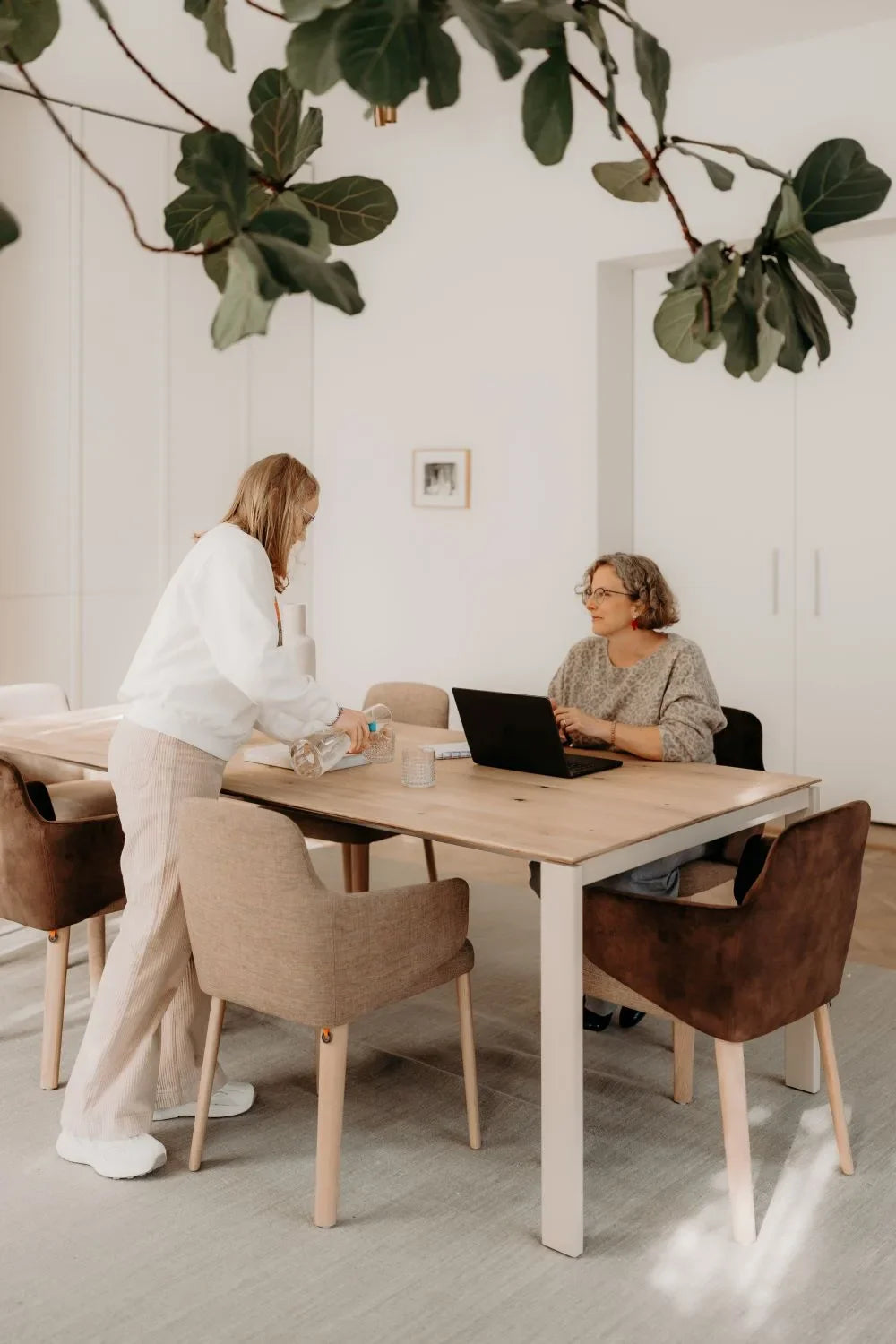 Mobitec Tische – Belgische Designtische bei Wohneinmal Living