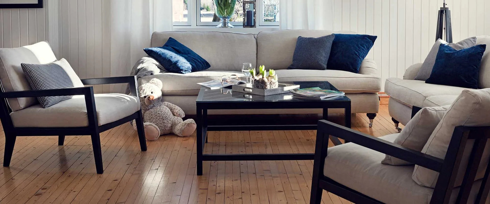 Couchtische & Beistelltische bei Wohneinmal Living