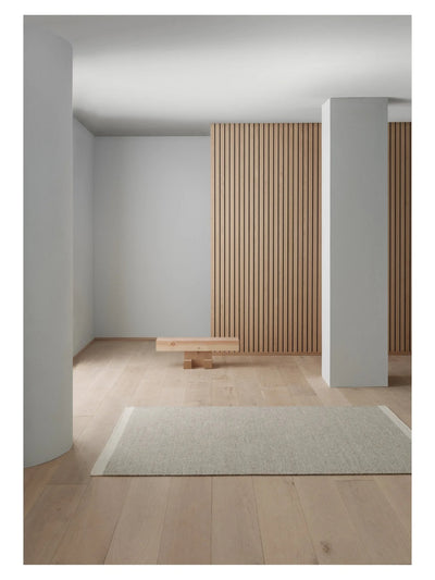 Linie Design Frode Teppich in Natur