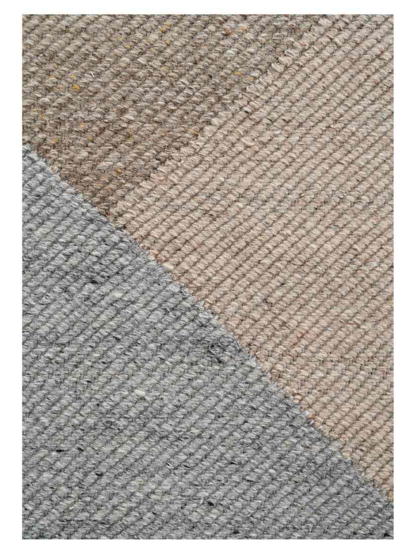 Linie Design Skuld Teppich
