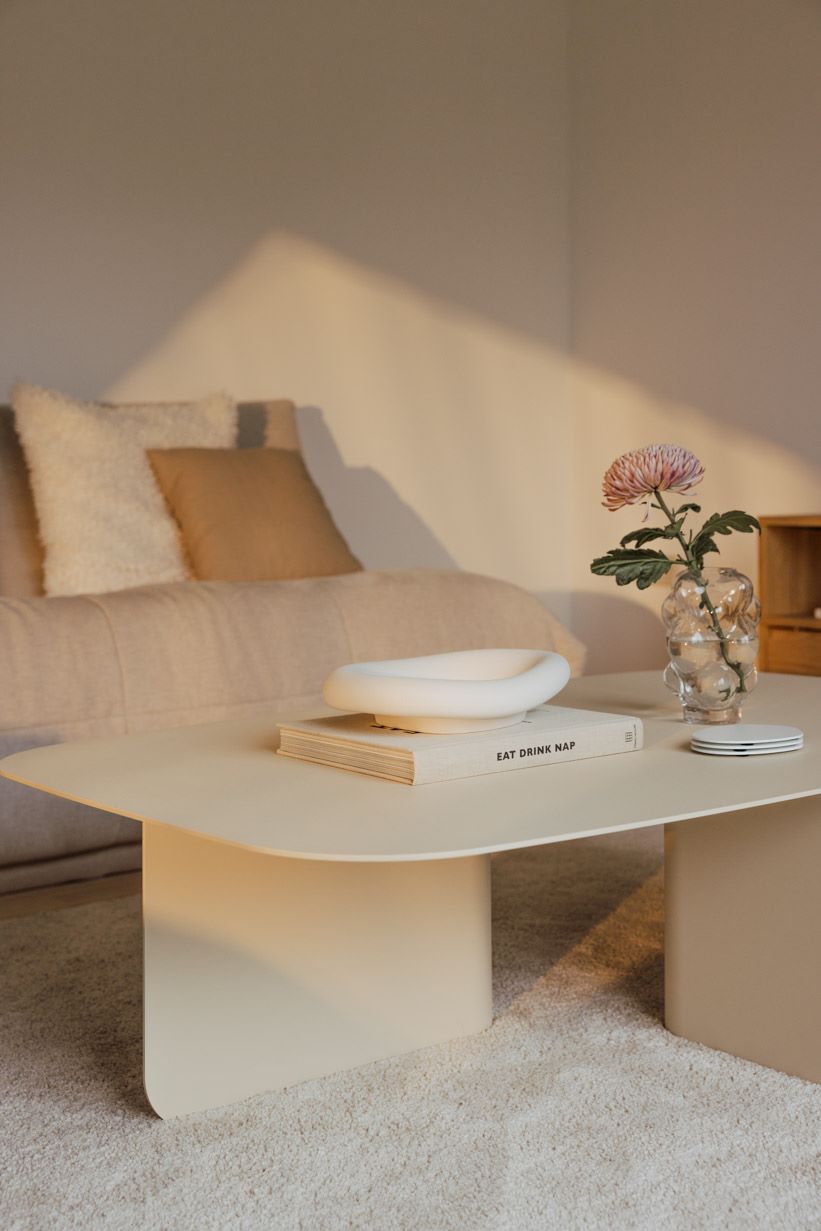 Metallbude Couchtisch Livia