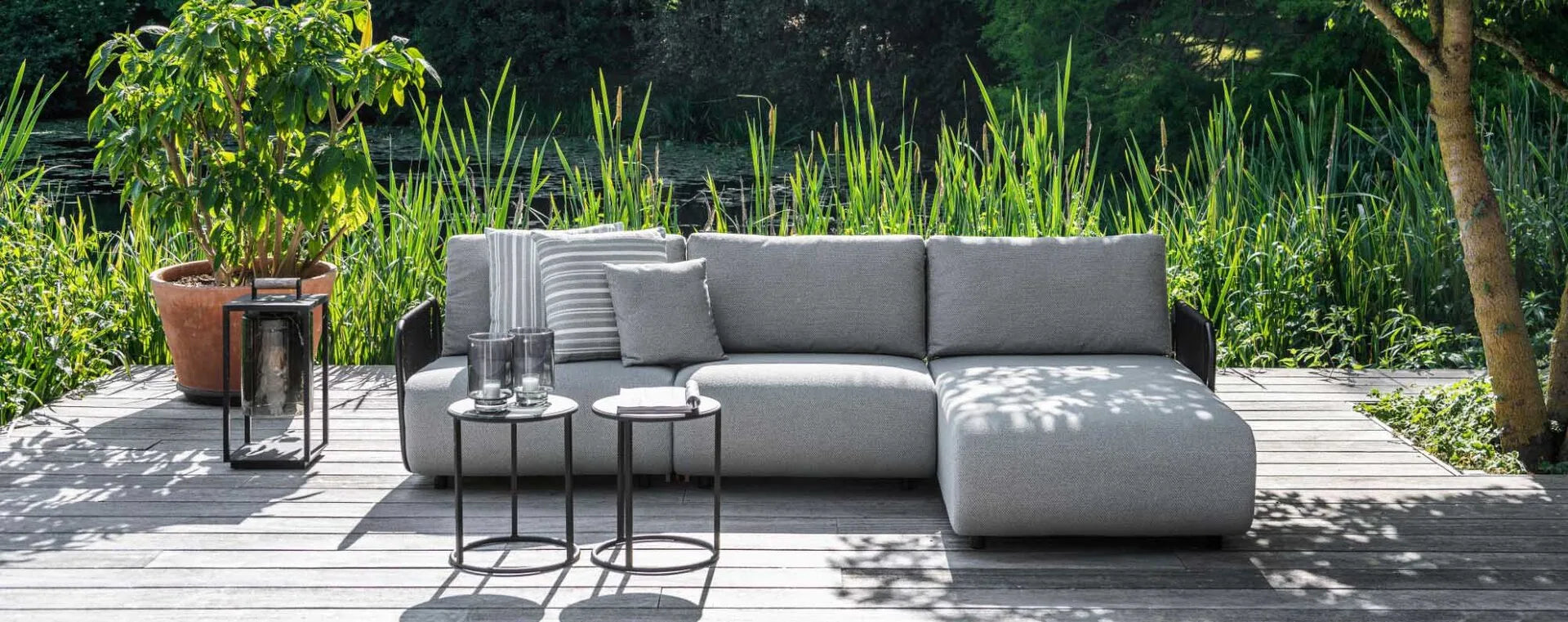 outdoorsofas-lounge-sets bei Wohneinmal Living